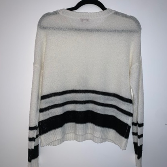 🦋 SO Crew Neck Striped White & Black Sweat… - Picture 4 of 4